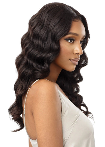 Mytresses black label. Lace. wig.  13x4.  Virgin body 22”  NATURAL Black