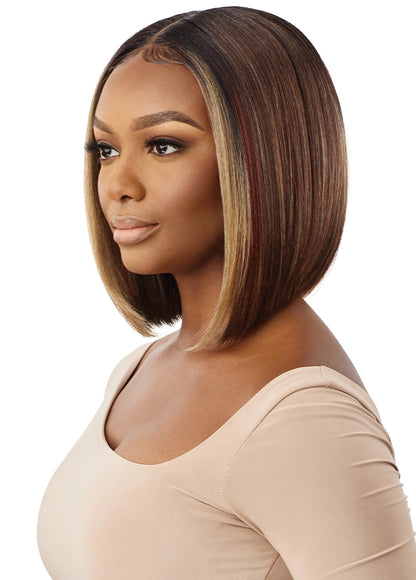 Outre melted hairline lace front wig. KIANI. 12“