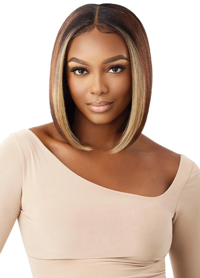 Outre melted hairline lace front wig. KIANI. 12“