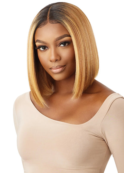 Outre melted hairline lace front wig. KIANI. 12“