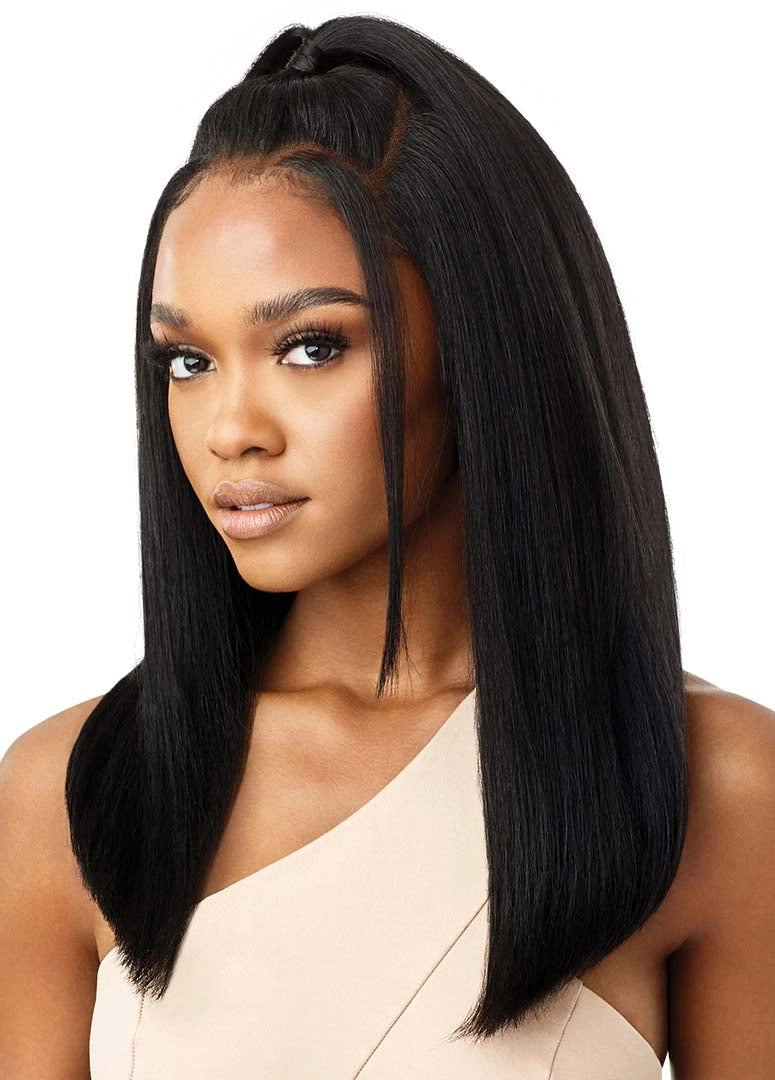 Outre lace front wig. Perfect hair line 13x4. Linette.